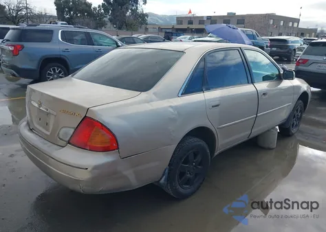 2002 Toyota Avalon Xl z USA, uszkodzony, nr VIN 4T1BF28B82U242129